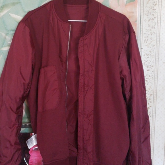 Red track jacket - Picture 4 of 4